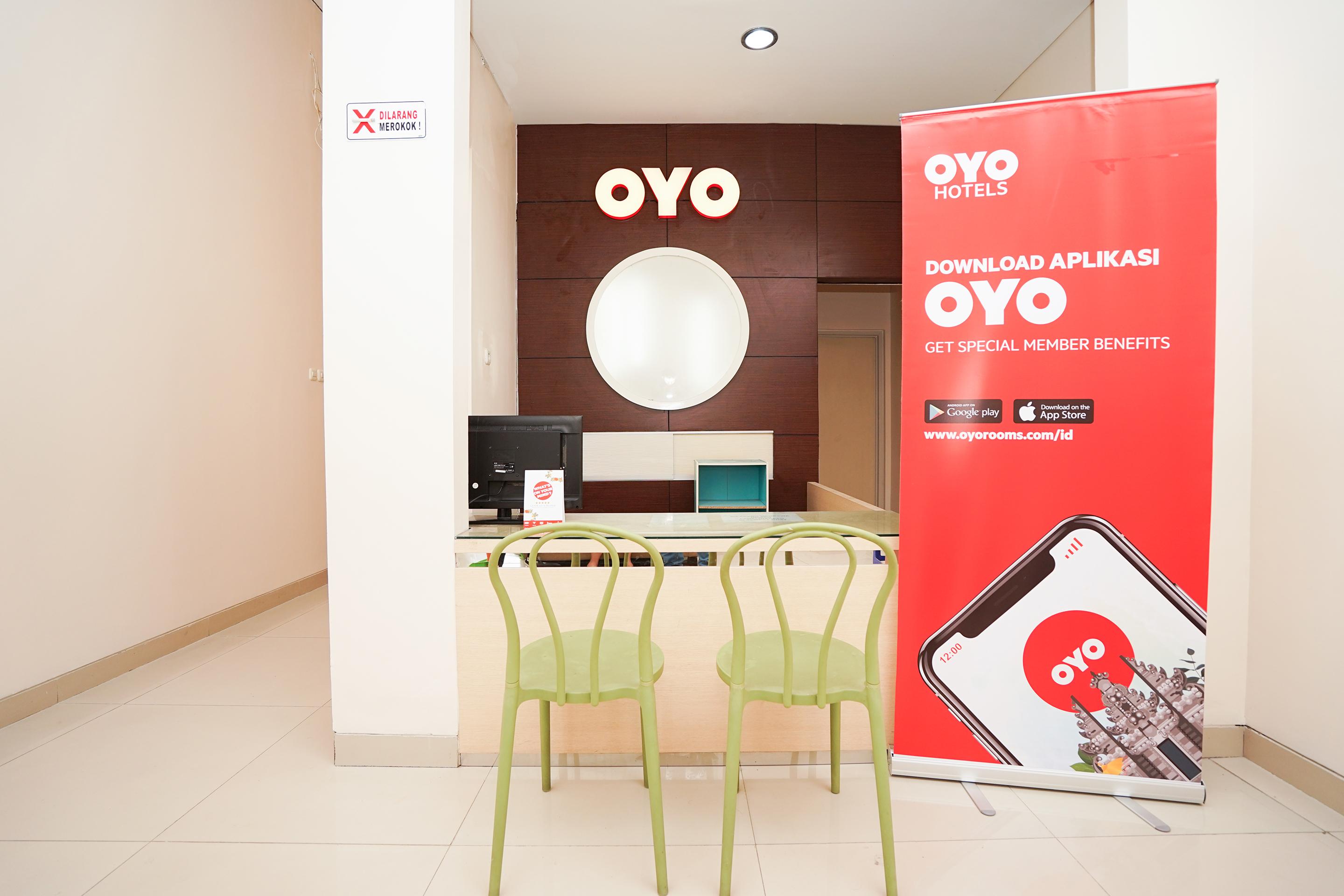 Oyo 782 Menjangan Residence At Citraland 1 Surabaya Exterior photo