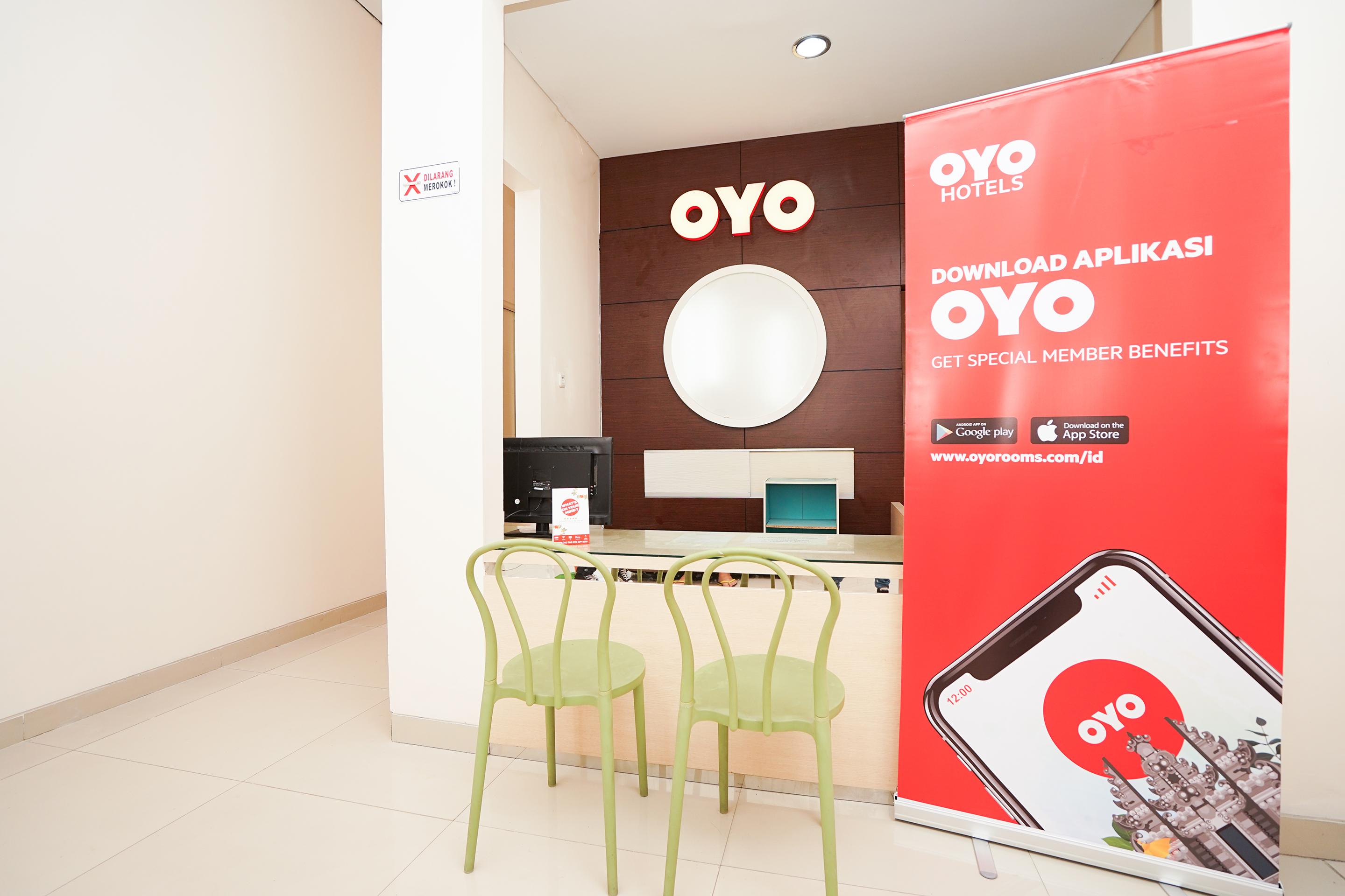 Oyo 782 Menjangan Residence At Citraland 1 Surabaya Exterior photo